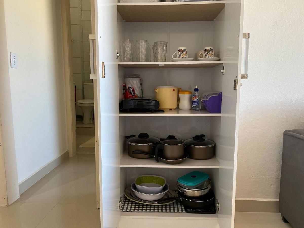 Apto a beira mar no Centro - WIFI 200MB - Netflix - Cozinha equipada - Churrasqueira - Portaria 24h - Ar condicionado Rio das Ostras Exterior foto