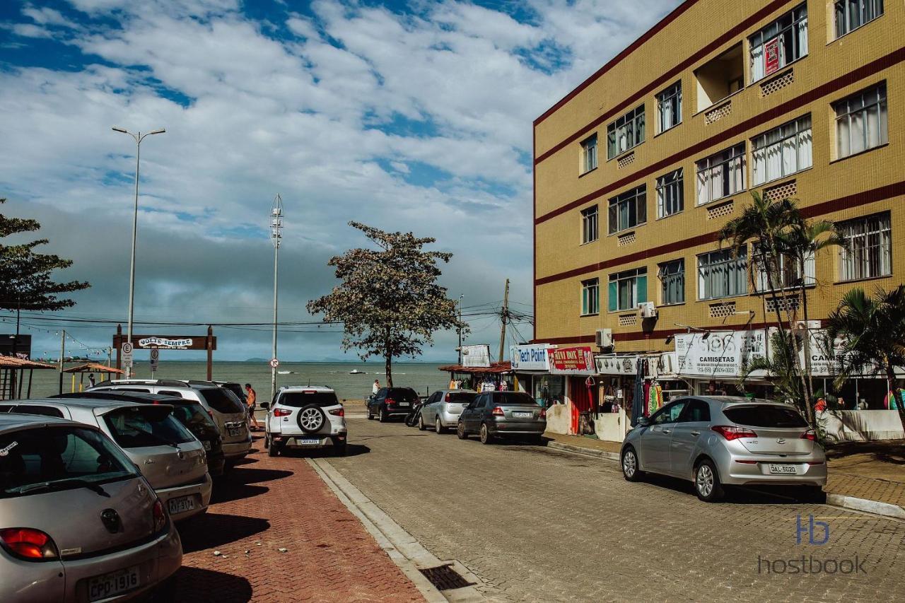 Apto a beira mar no Centro - WIFI 200MB - Netflix - Cozinha equipada - Churrasqueira - Portaria 24h - Ar condicionado Rio das Ostras Exterior foto