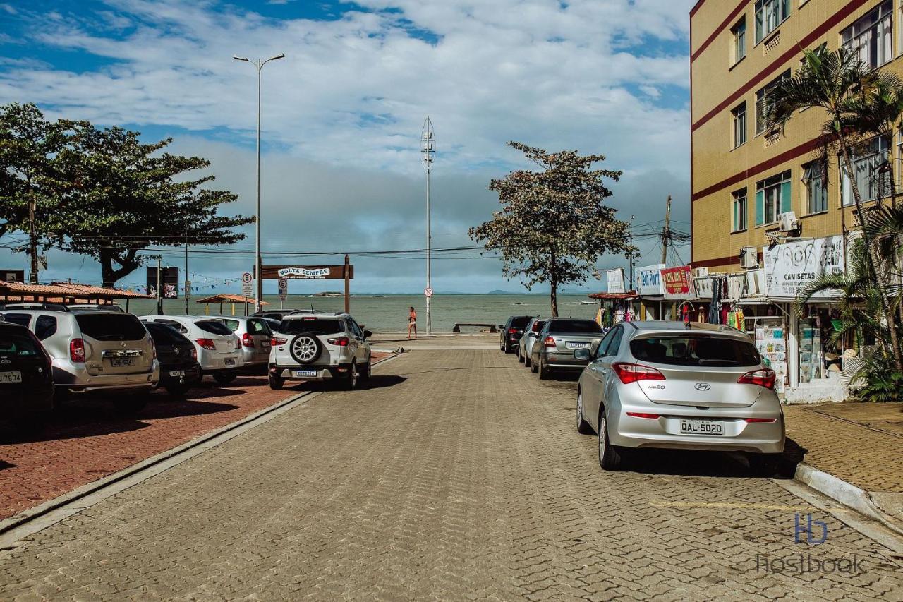 Apto a beira mar no Centro - WIFI 200MB - Netflix - Cozinha equipada - Churrasqueira - Portaria 24h - Ar condicionado Rio das Ostras Exterior foto